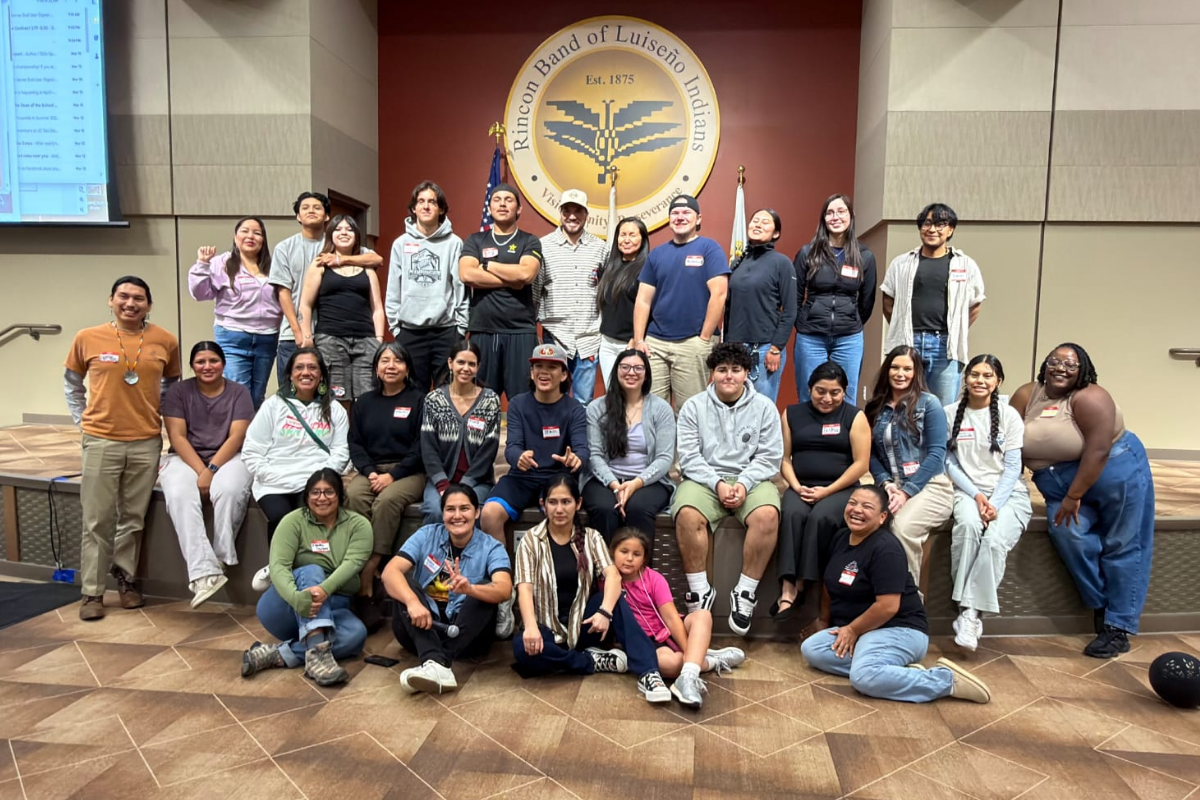 'ataaxum pomkwaan group photo